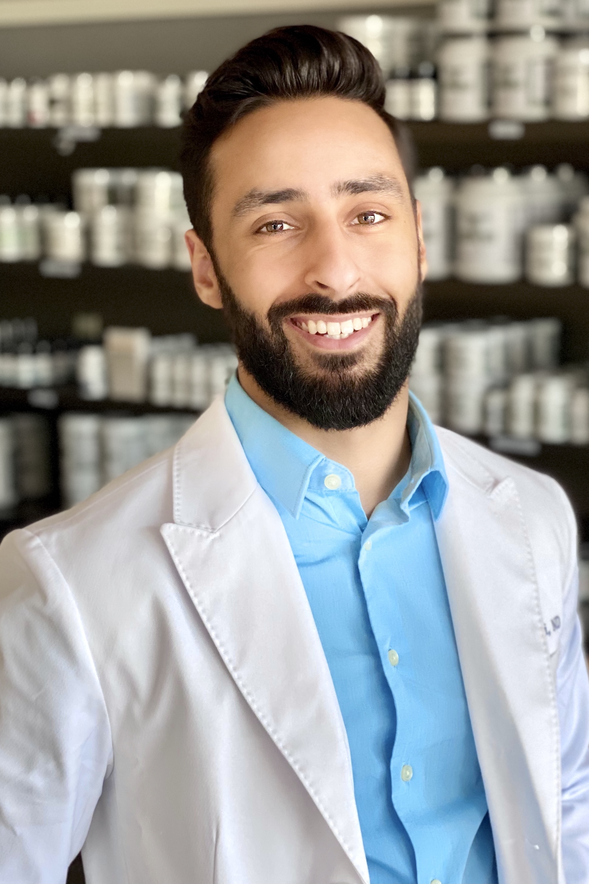 Dr Bhandari headshot home page
